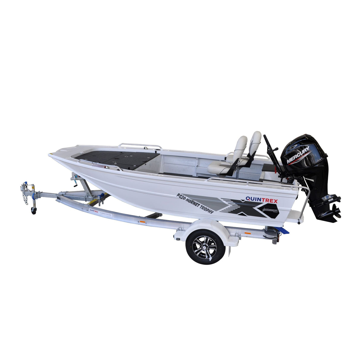 QUINTREX 420 Hornet Trophy