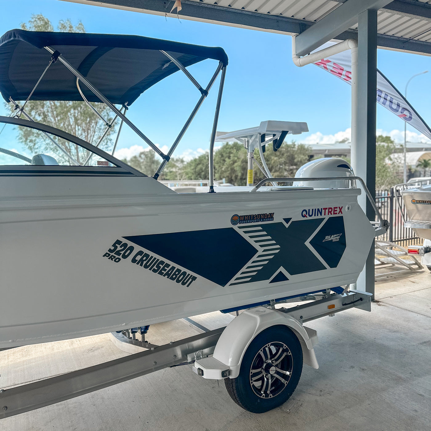 QUINTREX 520 Cruiseabout Pro